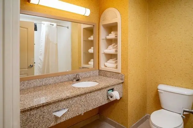 Süit (Wet Bar)
