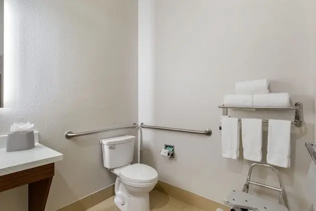 Standard Oda, 1 En Büyük (King) Boy Yatak, Engellilere Uygun