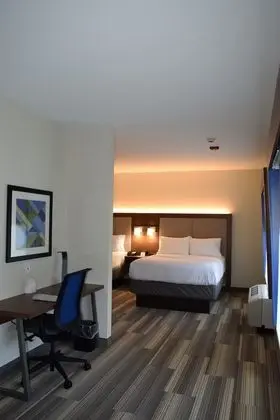 Standard Oda, 1 En Büyük (King) Boy Yatak