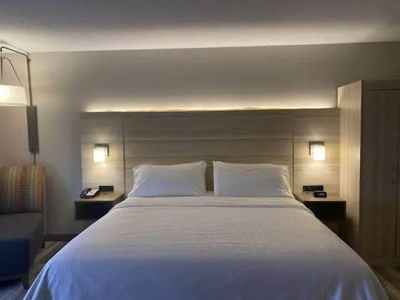 Süit, 1 En Büyük (King) Boy Yatak