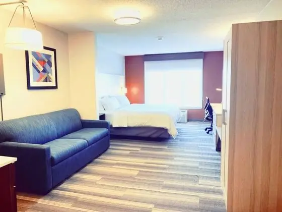 Süit, 1 En Büyük (King) Boy Yatak, Engellilere Uygun (Comm)