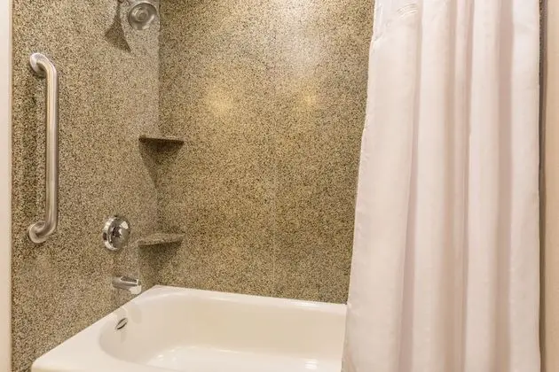 Standard Oda, 1 En Büyük (King) Boy Yatak (Extra Floor Space)