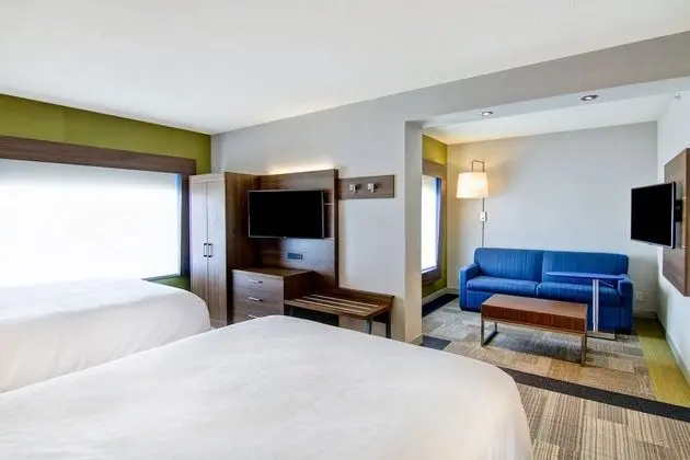 Süit, Birden Çok Yatak (Extra Floor Space)