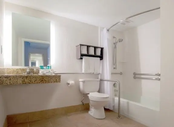 Standard Oda, 1 En Büyük (King) Boy Yatak, Engellilere Uygun (Mobil Tub)