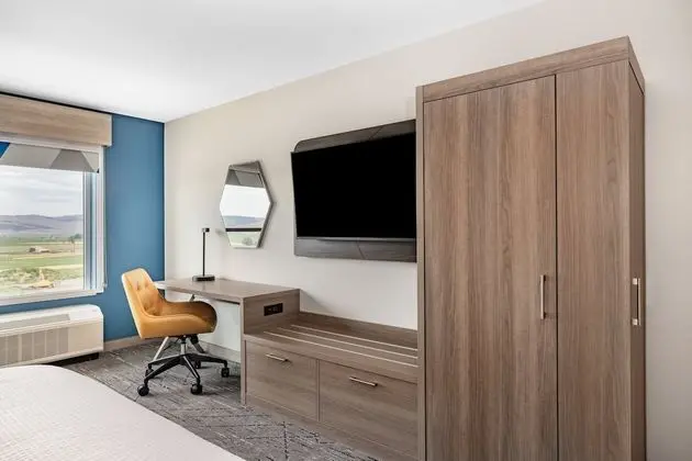 Standard Oda, 1 En Büyük (King) Boy Yatak, Sigara İçilmez (Communications Accessible)