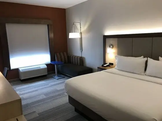 Süit, 1 En Büyük (King) Boy Yatak, Engellilere Uygun (Mobility)
