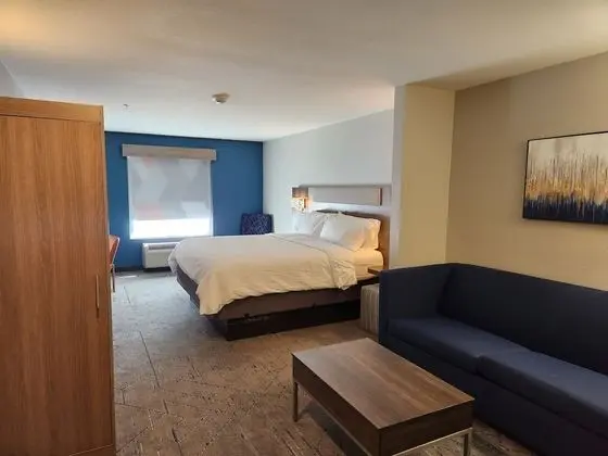 Standard Oda, 1 En Büyük (King) Boy Yatak, Engellilere Uygun (Comm & Mobil, Accessible Tub)