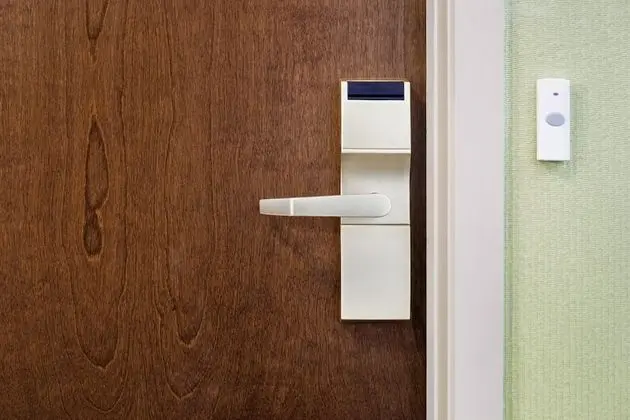 Standard Oda, Engellilere Uygun (Roll-In Shower)