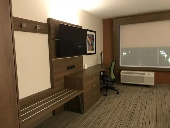 Standard Oda, 1 En Büyük (King) Boy Yatak (Extra Floor Space)