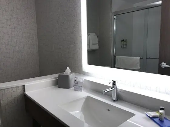 Standard Oda, 1 En Büyük (King) Boy Yatak (Extra Floor Space)