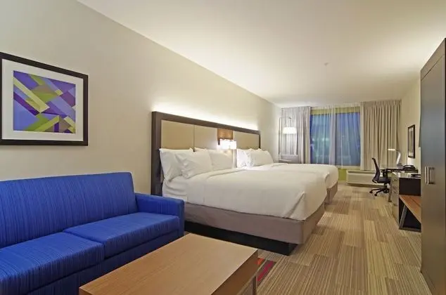 Süit, Birden Çok Yatak (Extra Floor Space)