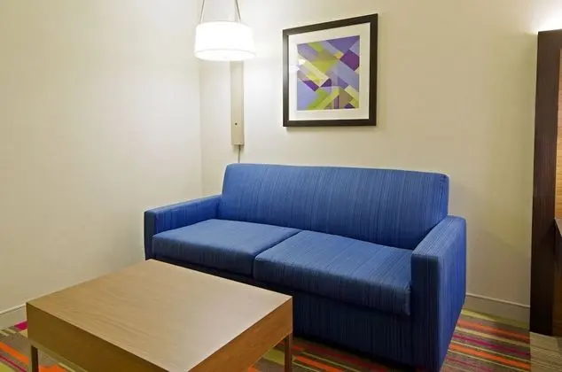 Süit, Birden Çok Yatak (Extra Floor Space)