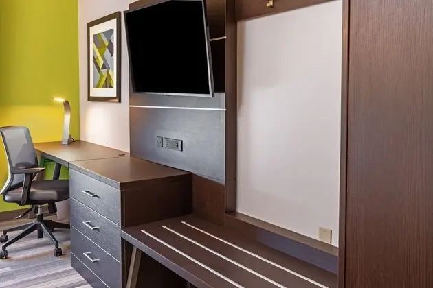 Süit, 1 En Büyük (King) Boy Yatak