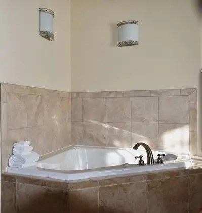 Süit, 1 En Büyük (King) Boy Yatak, Sıcak Su Küveti (Walk-In Shower)