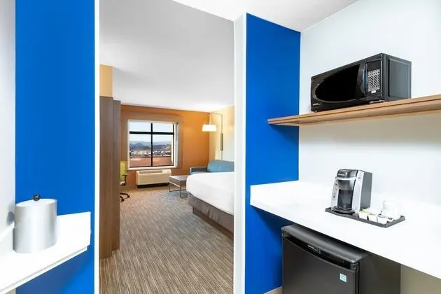 Standard Oda, 1 En Büyük (King) Boy Yatak ve Çekyat (Extra Floor Space)