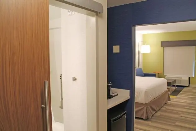 Süit, 1 En Büyük (King) Boy Yatak, Engellilere Uygun (Mobil Tub, Extra Living)