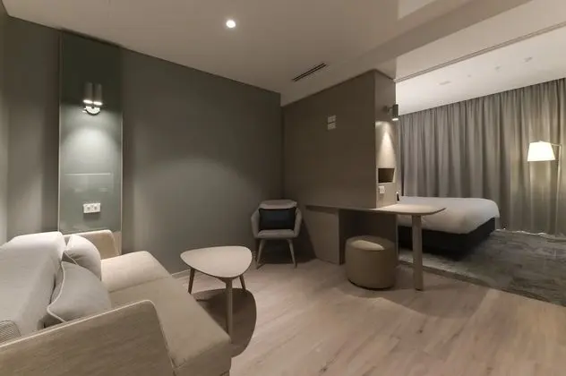 Süit, 1 En Büyük (King) Boy Yatak ve Çekyat (High Floor)