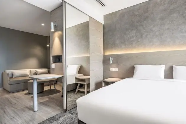 Süit, 1 En Büyük (King) Boy Yatak ve Çekyat (High Floor)
