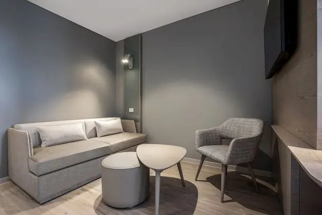 Süit, 1 En Büyük (King) Boy Yatak ve Çekyat (High Floor)