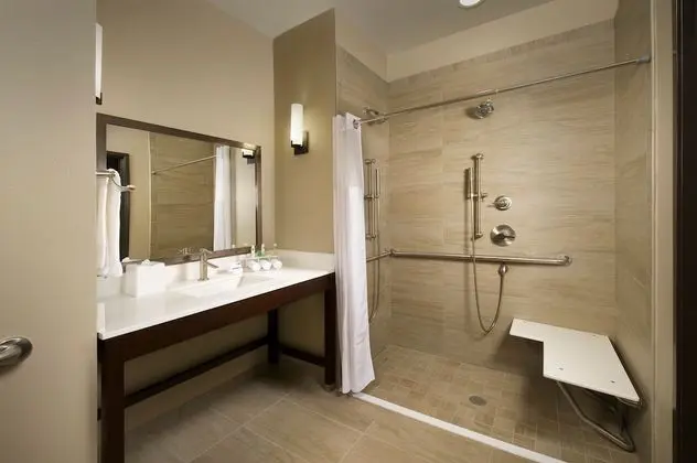 Süit, Birden Çok Yatak, Engellilere Uygun (Mobility)