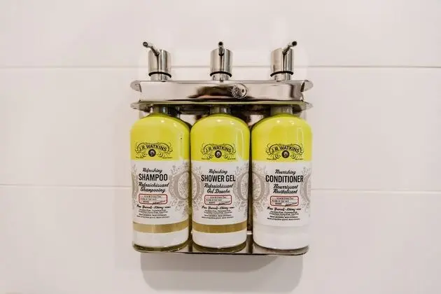 Standard Oda, 1 En Büyük (King) Boy Yatak (Walk-In Shower)