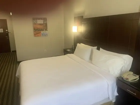 Standard Oda, 1 En Büyük (King) Boy Yatak