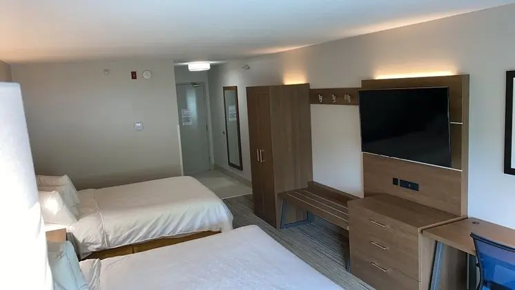 Standard Oda, 2 Büyük (Queen) Boy Yatak