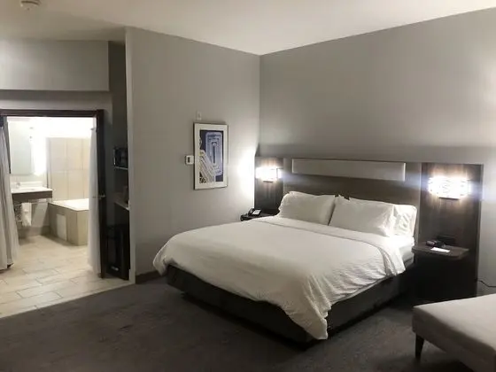 Standard Oda, 1 En Büyük (King) Boy Yatak, Sıcak Su Küveti