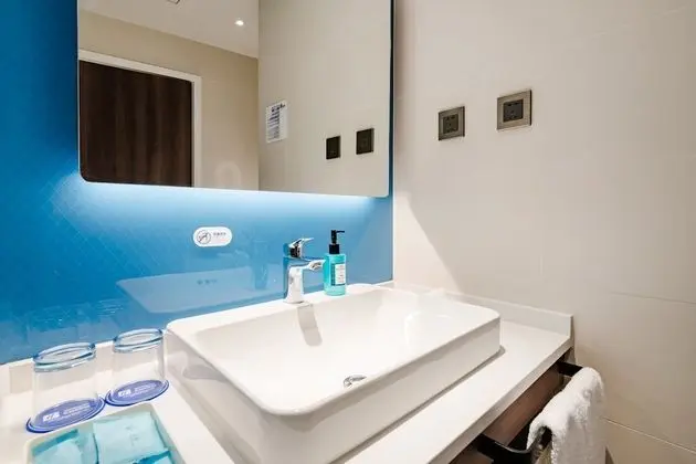 Standard Oda, 2 Tek Kişilik Yatak, Sigara İçilmez, Şehir Manzaralı