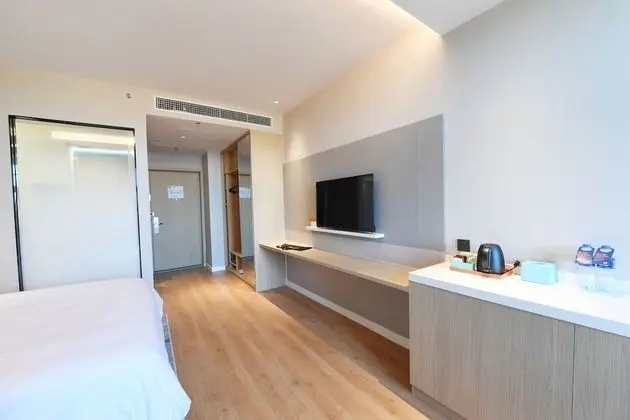 Standard Oda, 1 En Büyük (King) Boy Yatak, Şehir Manzaralı