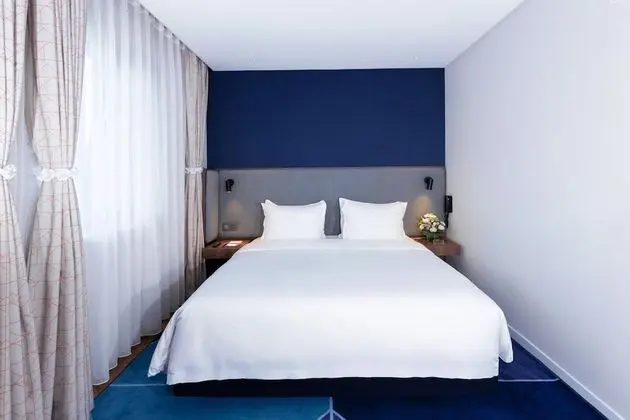 Standard Oda, 1 En Büyük (King) Boy Yatak, Şehir Manzaralı (High Floor)