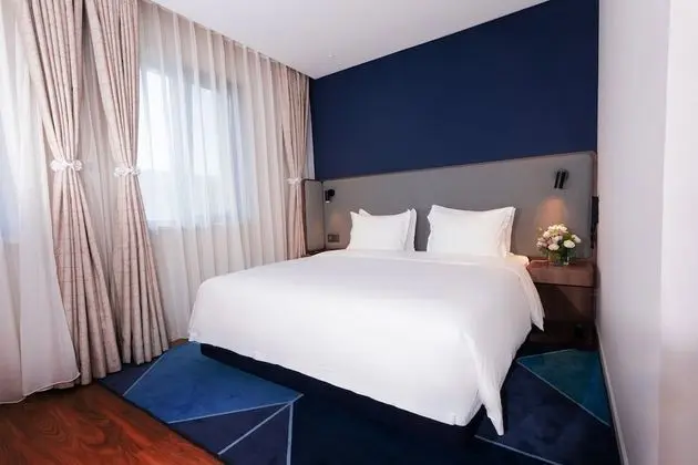 Standard Oda, 1 En Büyük (King) Boy Yatak, Şehir Manzaralı (High Floor)