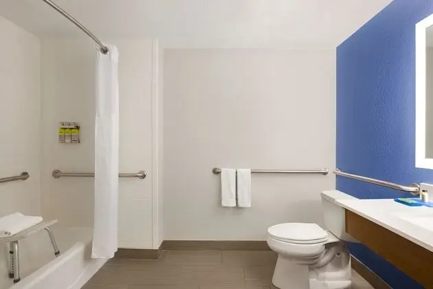 Standard Oda, 1 En Büyük (King) Boy Yatak, Engellilere Uygun (Mobility Tub)