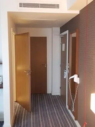 Standard Oda, 1 Çift Kişilik Yatak, Engellilere Uygun (Roll-In Shower)