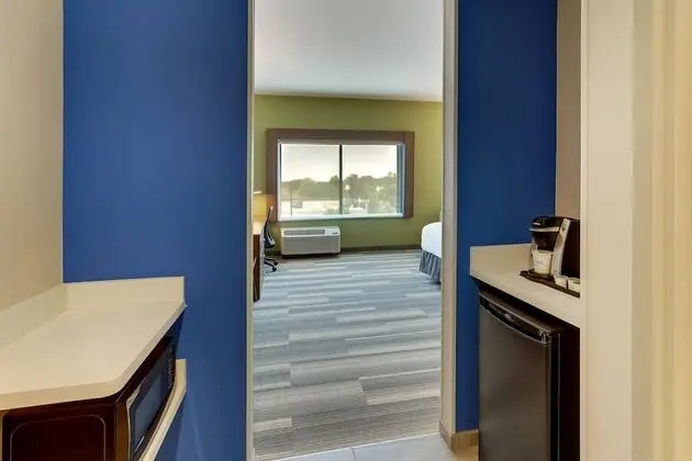 Oda, 1 En Büyük (King) Boy Yatak, Engellilere Uygun, Sigara İçilmez (Hearing)