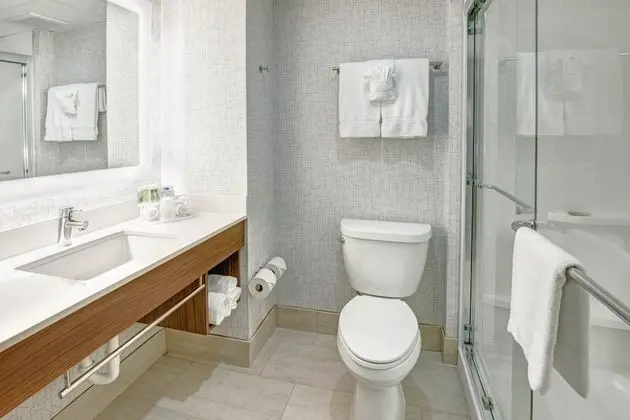 Standard Oda, 1 En Büyük (King) Boy Yatak (Extra Floor Space)