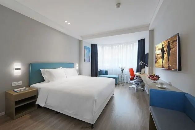 Standard Oda, 1 En Büyük (King) Boy Yatak (Extra Floor Space)