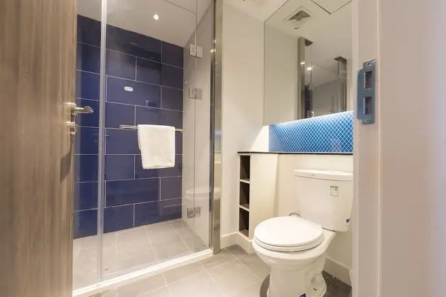 Standard Oda, 1 En Büyük (King) Boy Yatak (Extra Floor Space)