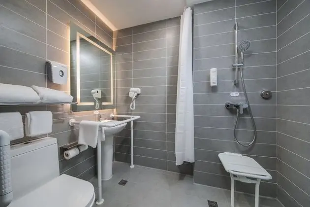 Standard Oda, 2 Tek Kişilik Yatak, Engellilere Uygun, Sigara İçilebilir