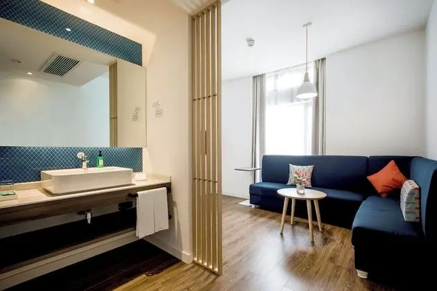 Süit, 1 En Büyük (King) Boy Yatak