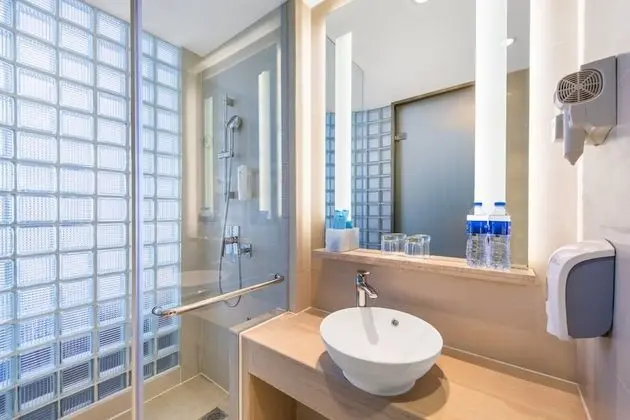 Standard Oda, 1 En Büyük (King) Boy Yatak