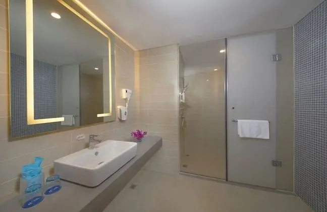 Standard Oda, 1 En Büyük (King) Boy Yatak (High Floor)