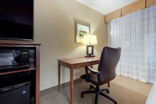 Standard Oda, 2 Büyük (Queen) Boy Yatak, Veranda, Havuz Kenarı