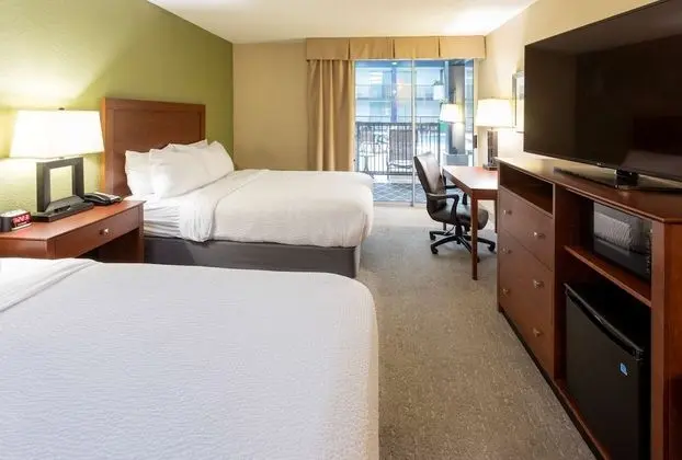 Standard Oda, 2 Büyük (Queen) Boy Yatak, Veranda, Havuz Kenarı