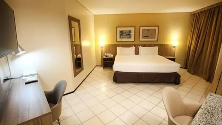 Premium Oda, 1 En Büyük (King) Boy Yatak, Engellilere Uygun (Mobility)