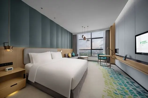 Standard Oda, 1 En Büyük (King) Boy Yatak, Sigara İçilmez (High Floor)