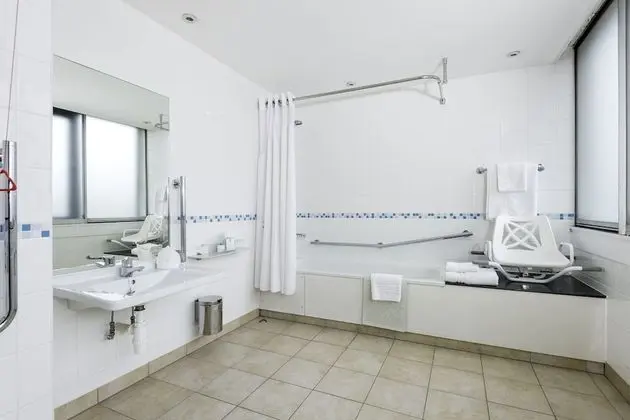 Standard Oda, 1 Çift Kişilik Yatak, Engellilere Uygun