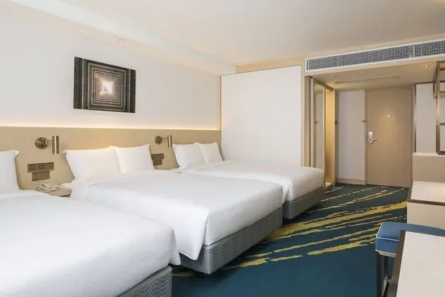 Premium Oda, Birden Çok Yatak (3 Double Beds)