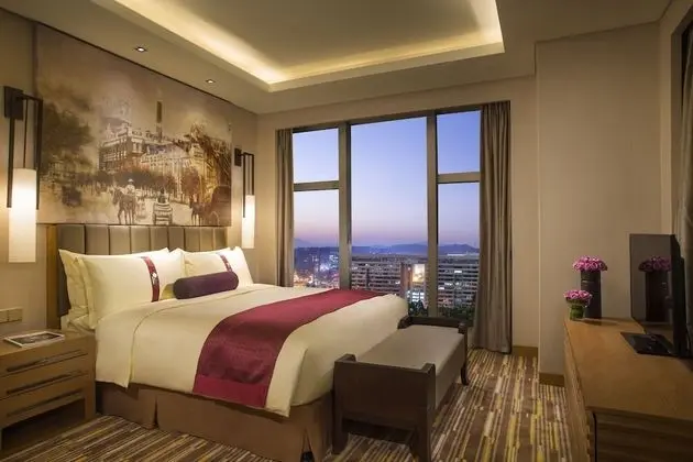 Standard Oda, 1 En Büyük (King) Boy Yatak (High Floor)