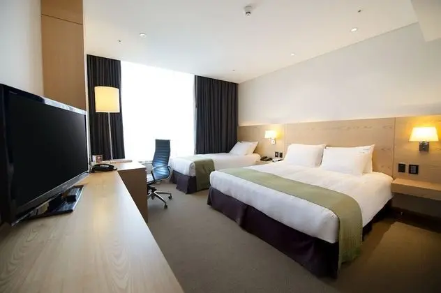 Premium Triple Room